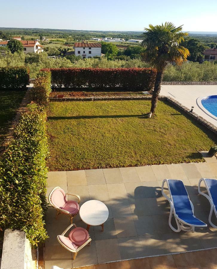 Holiday Home Marina Каштелир Экстерьер фото