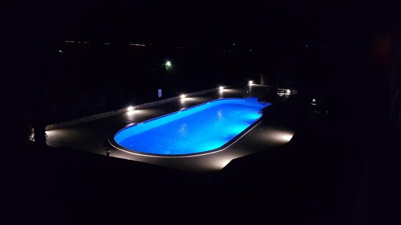 Holiday Home Marina Каштелир Экстерьер фото