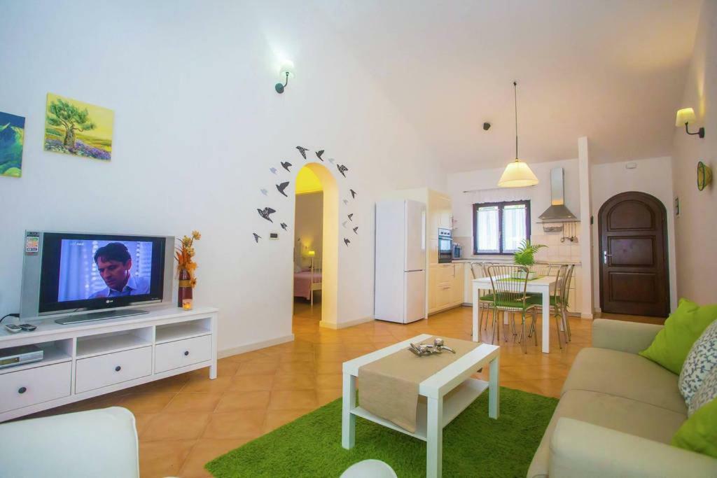 Holiday Home Marina Каштелир Экстерьер фото